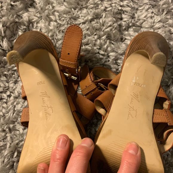 👠 MARC FISHER || Caramel Gold Strap Buckle 5 inch heel 👠 - Picture 6 of 8